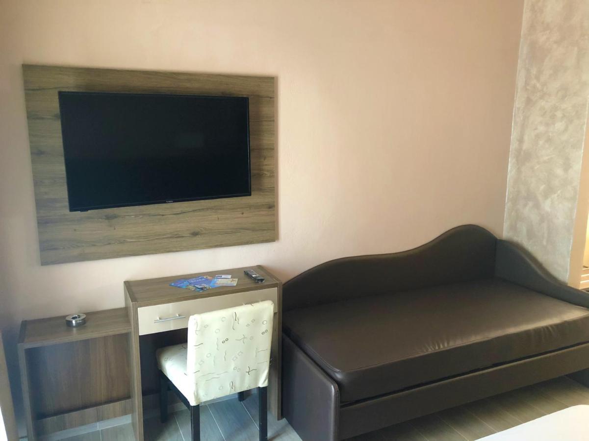 Villa Lemar Сарти Екстериор снимка